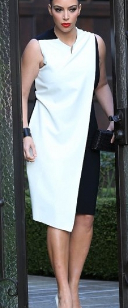 pregnant-kim-kardashian-6