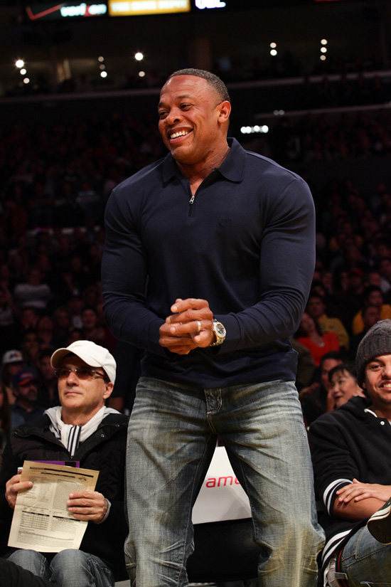 Dr. Dre lookin’ Super Buff at the Lakers Game. 